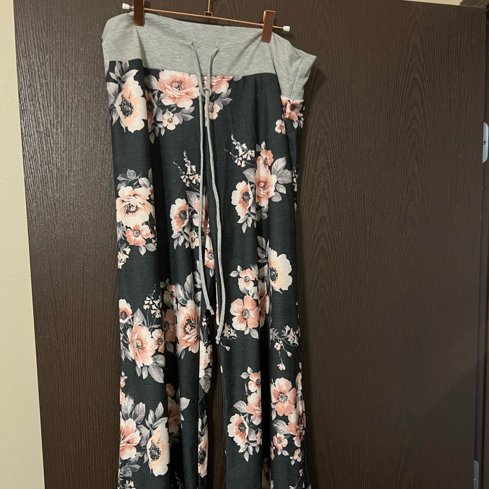 NWT Pinkblush lounge pants